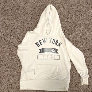 Women’s American Eagle Hoodie. Size XL. White